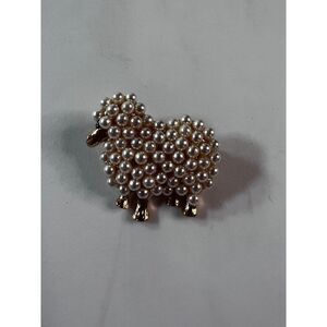 Adorable Pearl Lamb Pin/Brooch. Gold & White. Size 1 1/2" x 1".